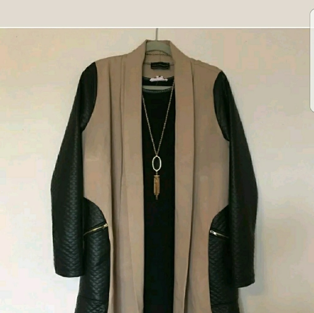 💥Super Cute Tan Boutique Moto Jacket💥
